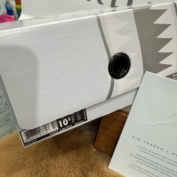 NIKE JORDAN RETRO 5 PREMIUM TRIPLE BLACK MENS SZ:10.5 BRAND NEW 100% AUTHENTIC - Picture 11 of 16